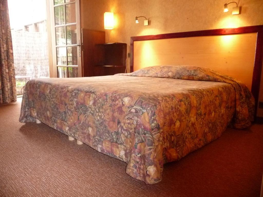 Hotel Sainte Foy Conques Rom bilde